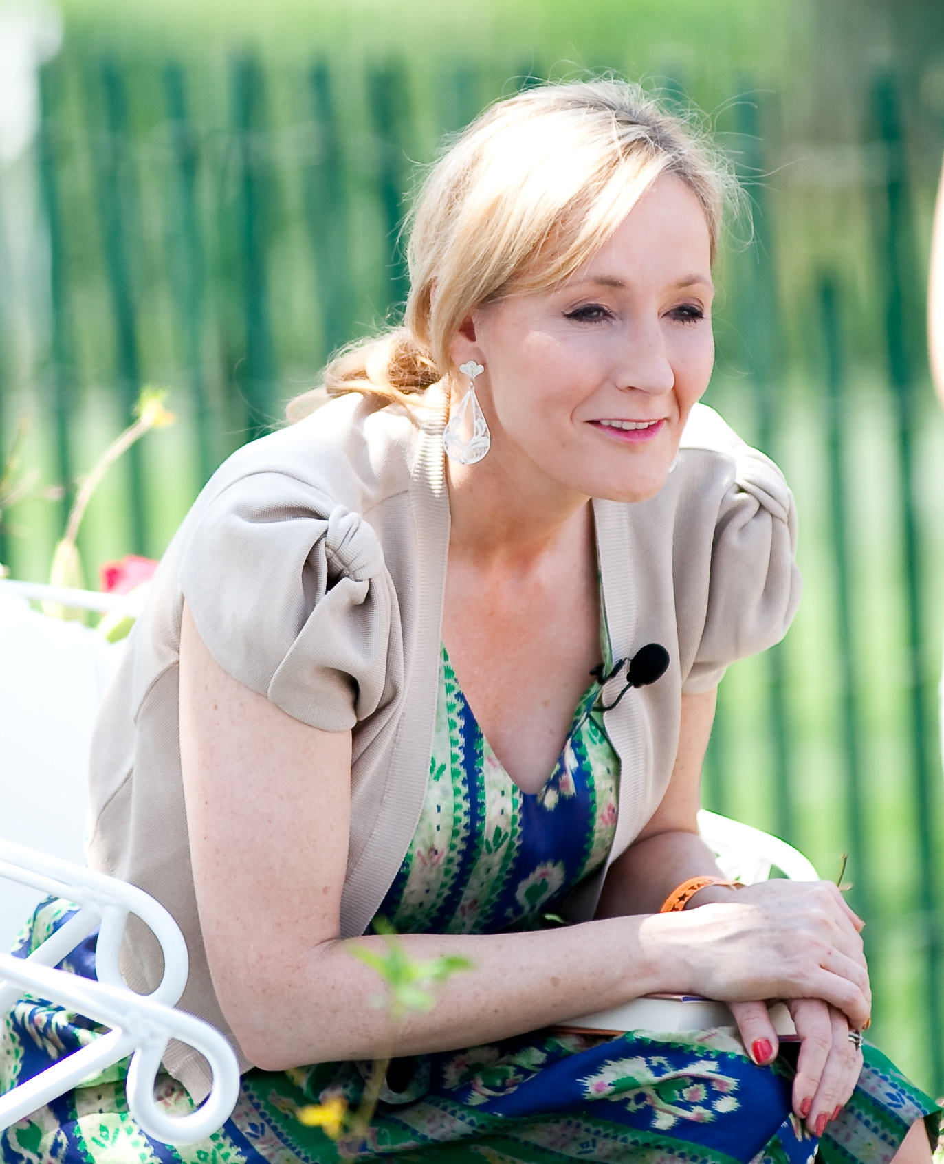 Biografía de J.K. Rowling: La Maga detrás de la Pluma