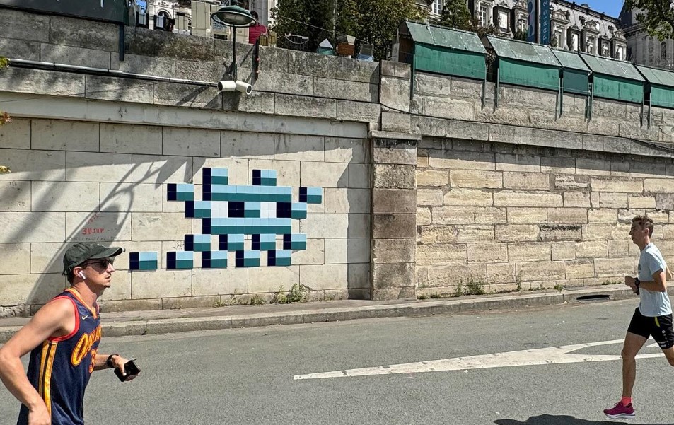 Invader presenta obra en juegos olímpicos de Paris 2024 - arte callejero