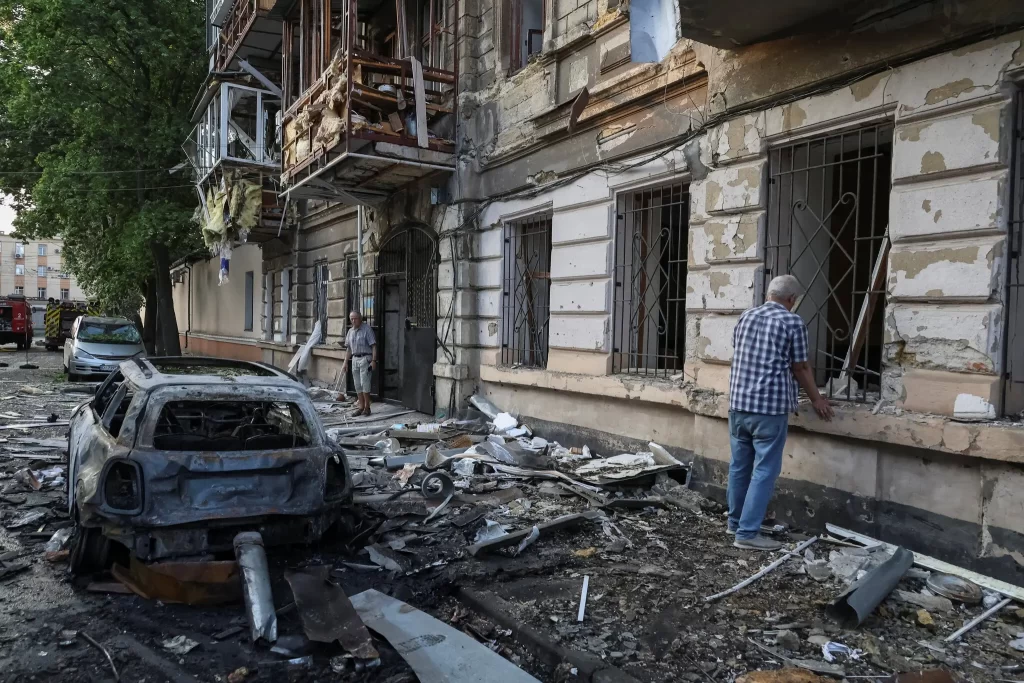 Ataques con drones rusos dejan 3 muertos en Járkiv, Ucrania